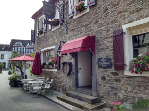  Hotel garni Altes Winzerhaus Moselschänke  Kobern-Gondorf
